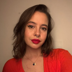 Gabriela Blaezer