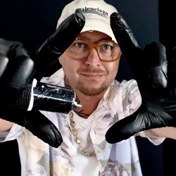 Tomas Hanak